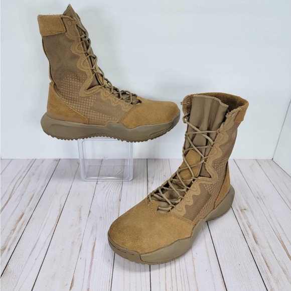 MSRP $170 Nike SFB B1 Tactical Boot Size 10.5 Left - Picture 2 of 5